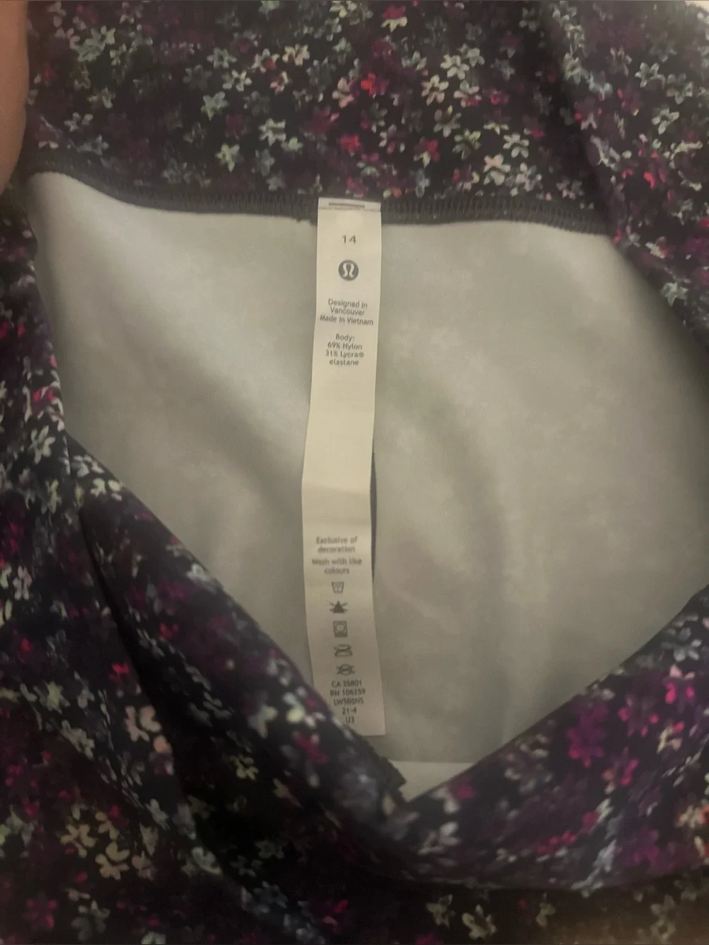 NWOT Womens‎ Lululemon High Rise Tight Floral Pink Purple Athleisure Leggings 14